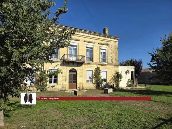 Maison 12 pièces 454 m²