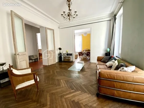 Appartement 8 pièces 175 m²