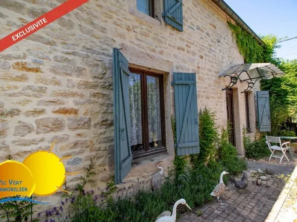 Maison en pierre sur 6500m² de terrain