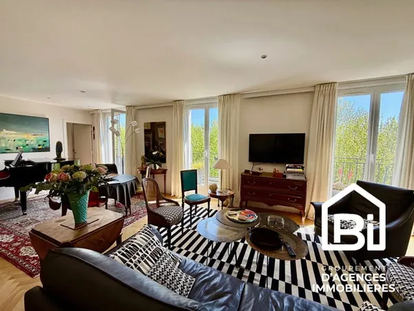 Appartement 5 pièces 130 m²