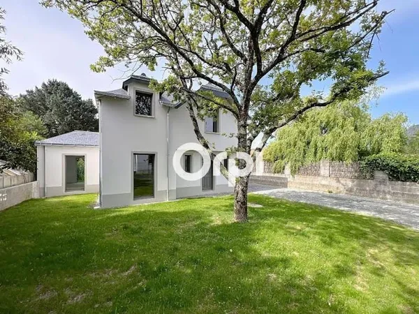 Maison 5 pièces 136 m²