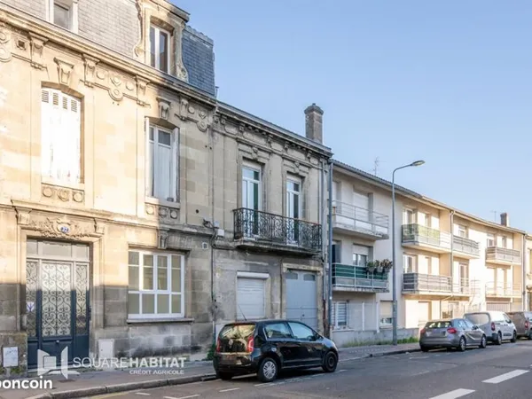 Studio 1 pièce 14 m²