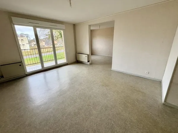 Appartement Type 4 avec Balcon - BOURBONNE LES BAINS