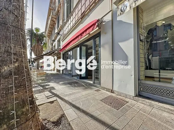 Fonds de commerce 195 m²