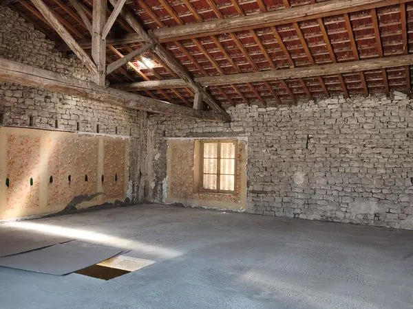 Vend maison a rénover
