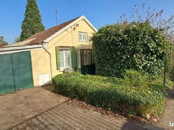 MAISON 70 m² ENVIRON SUR 400 m² de terrain