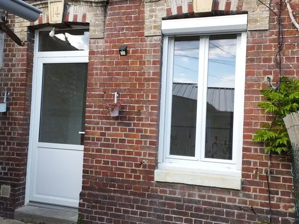 Maison de ville au calme avec une petite cour
