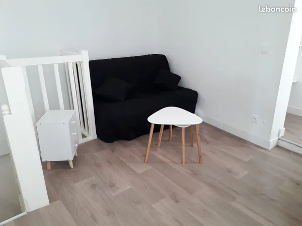 Duplex meublé 25m² - Plein centre-ville Cholet - Dispo juin 2026