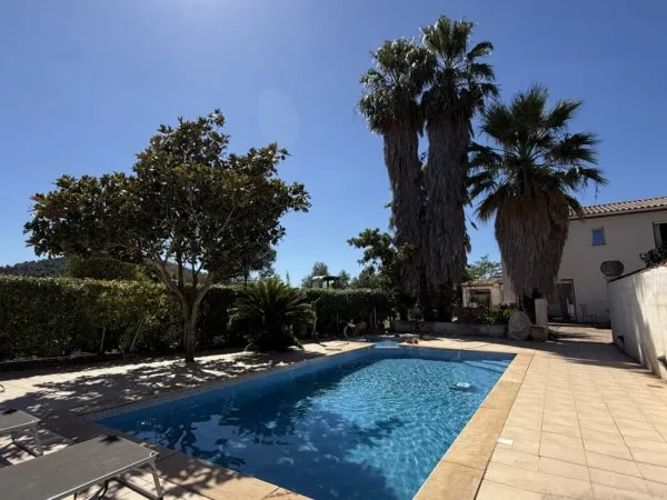 Propriété de Charme au Coeur de Carnoules 170 m² habitable et C
