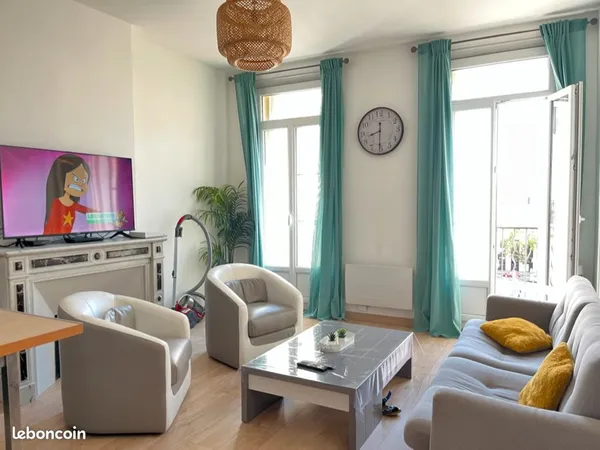 Appartement T4 Rue Peiresc, Calme et Lumineux poru co-location étudiante