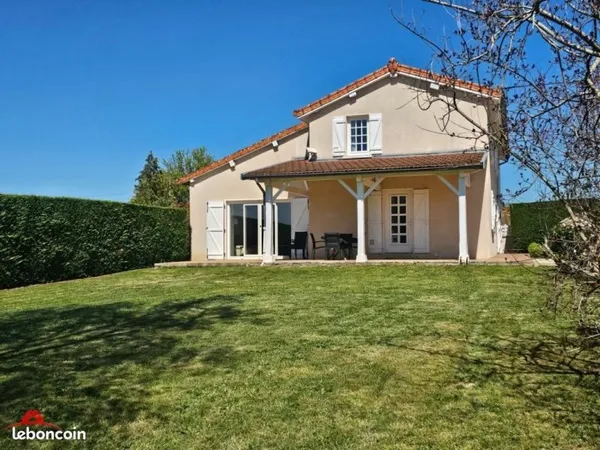 Maison 6 pièces 162 m²