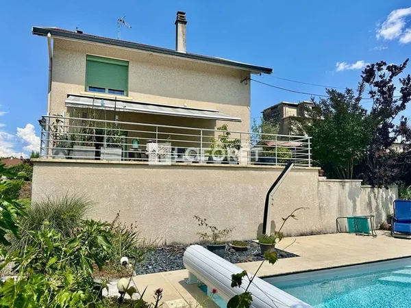 Maison 7 pièces 133 m²
