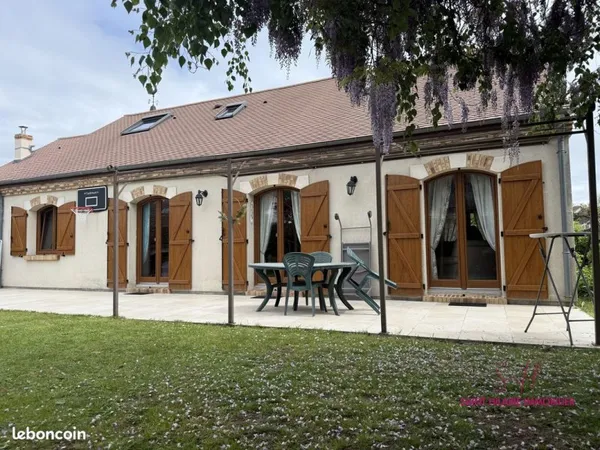 Maison 6 pièces 140 m²