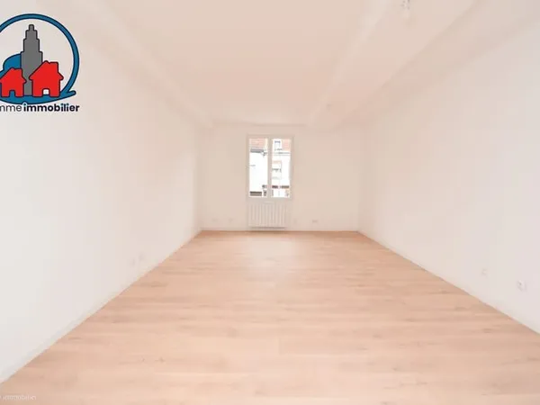 Appartement duplex - PICQUIGNY