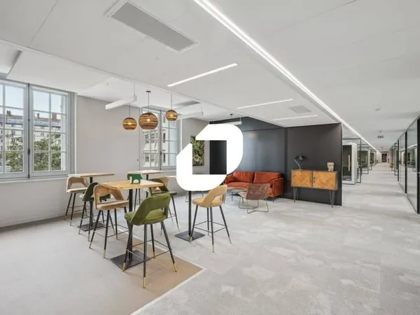 Bureaux 840 m²