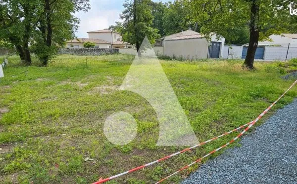 Terrain 413 m² LA TREMBLADE