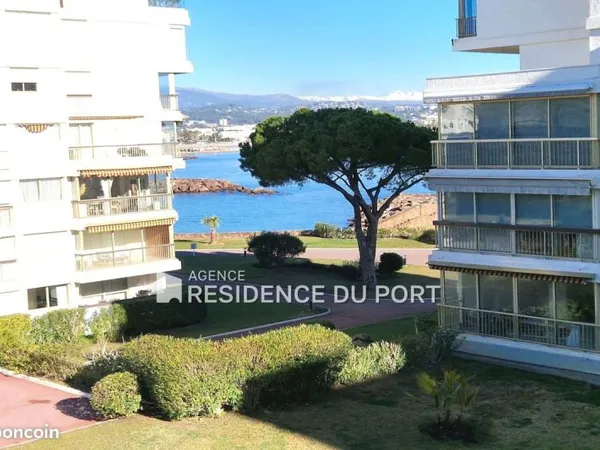 Studio 1 pièce 44 m²