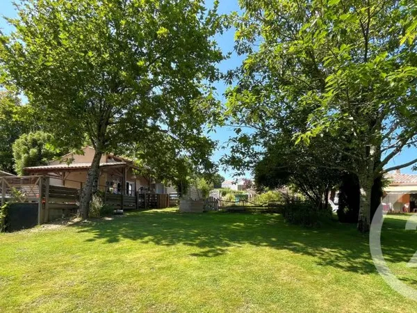 Maison 2 pièces 235 m²