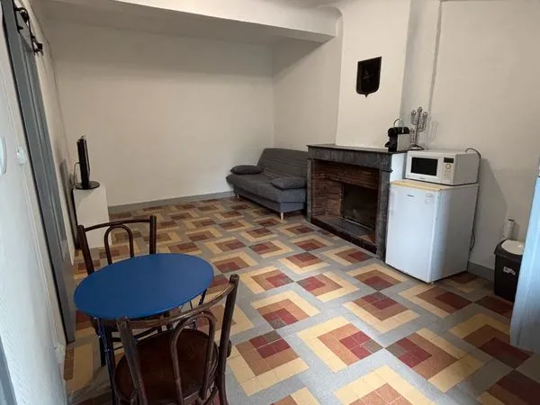 Studio meublé à louer