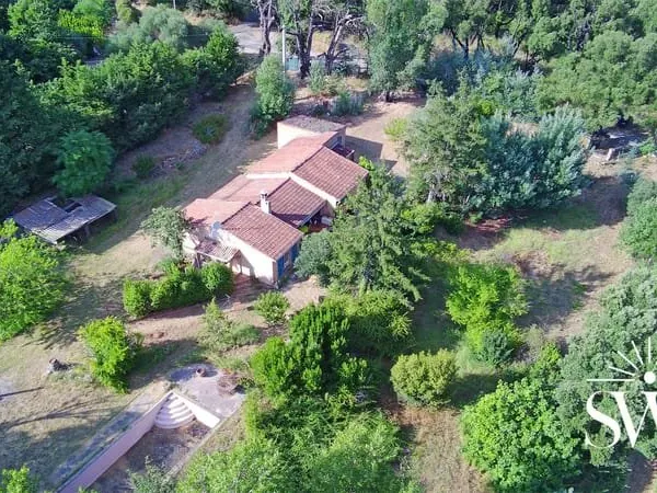 MAISON DE PLAIN-PIED À VENDRE À COGOLIN - 135m2, PISCINE ET