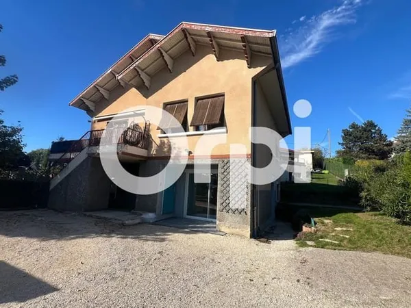 Maison 9 pièces 183 m²