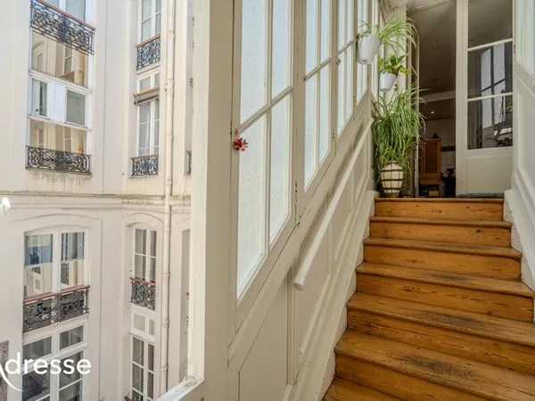 BORDEAUX TRIANGLE D'OR - Appartement de 80m² au calme avec ascenseur