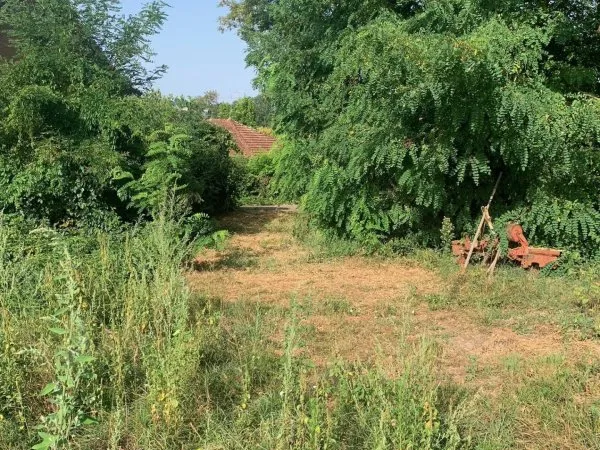 A vendre très beau terrain constructible