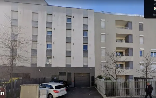 A LOUER GARAGE BOXE Lyon 8 Angle rue Maryse Bastié Avenue Jean Mermoz