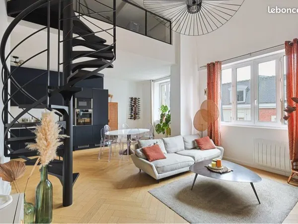 Vieux-Lille - Appartement 3 pièces de caractère, dernier étage avec ascenseur