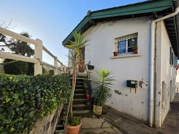 Immeuble 3 pièces 171 m²