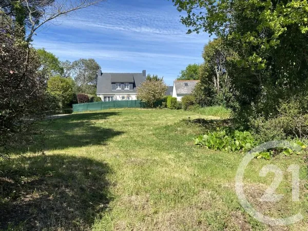 Terrain 611 m²