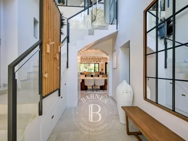 AIX-EN-PROVENCE - DOMAINE PRIVÉ - VILLA CONTEMPORAINE 260 M² - 5 CHAMBRES - ANNEXES - JARDIN PAYSAGE