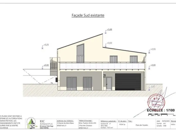 Maison d'architecte neuve, 216 m², 8 pièces, 2 studios