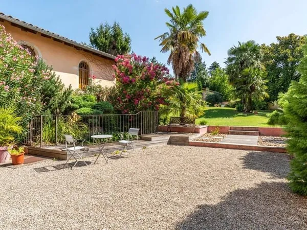 Maison 9 pièces 250 m²