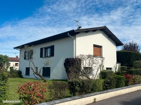 Pavillon 8 pièces 175 m²