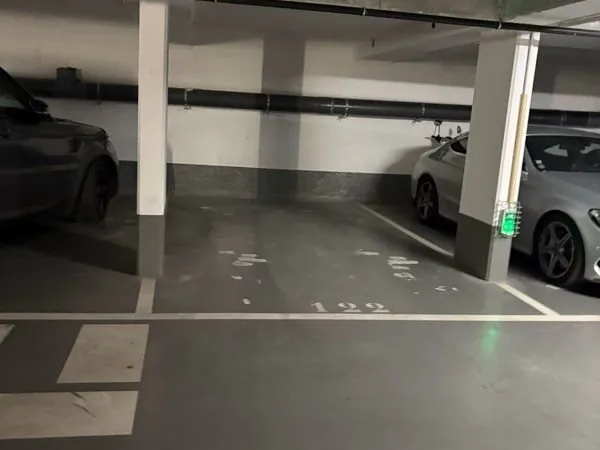 Parking Saint James