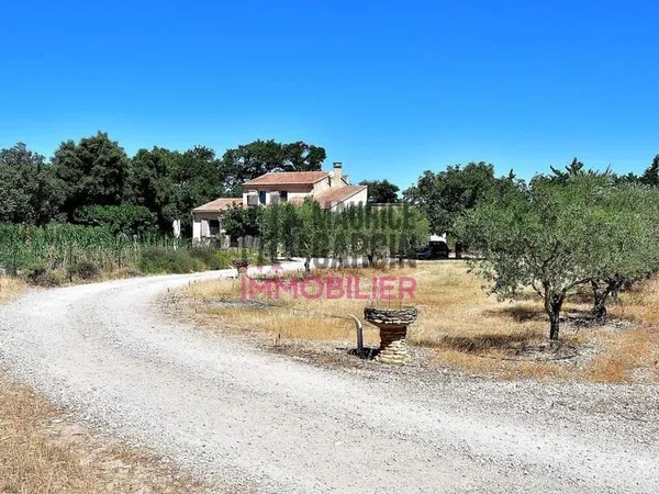 Maison 135m² - Terrain de 4570m² avec partie Vignes Aop Vacque