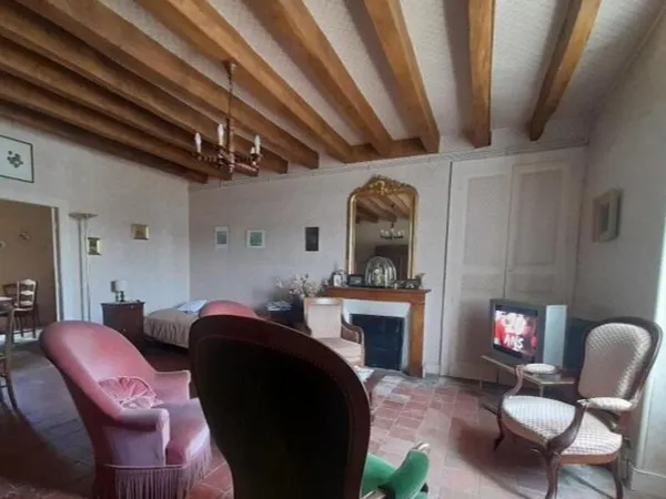 Maison de bourg de 6 pièces principales