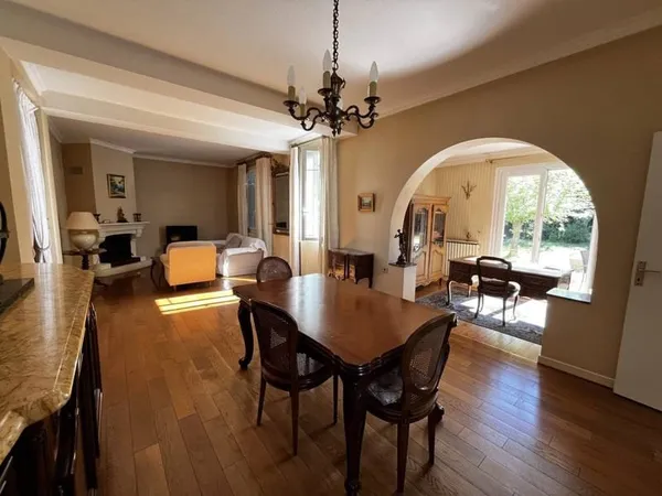 Appartement 3 pièces 94 m²