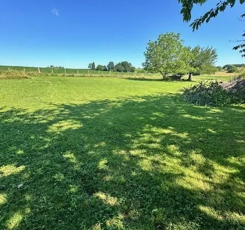 Terrain 2 500 m² Yviers