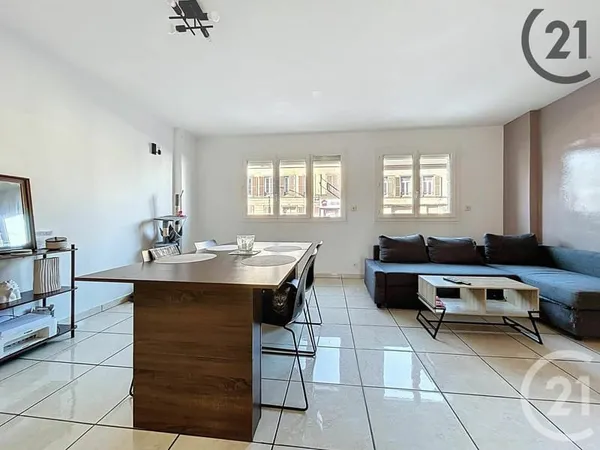 Appartement 4 pièces 65 m²