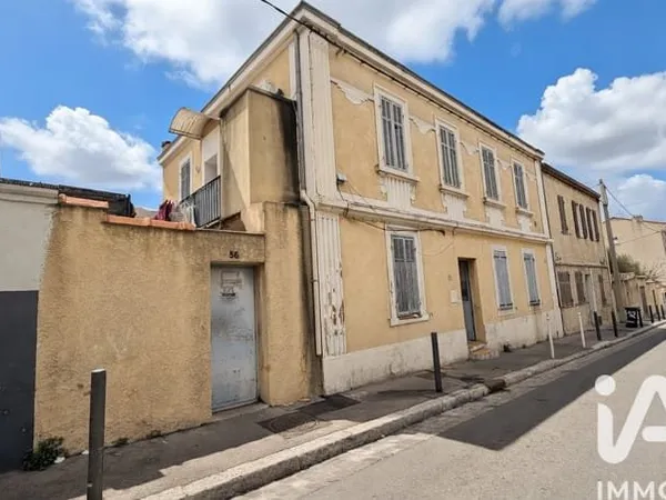 Bâtiment 257 m²