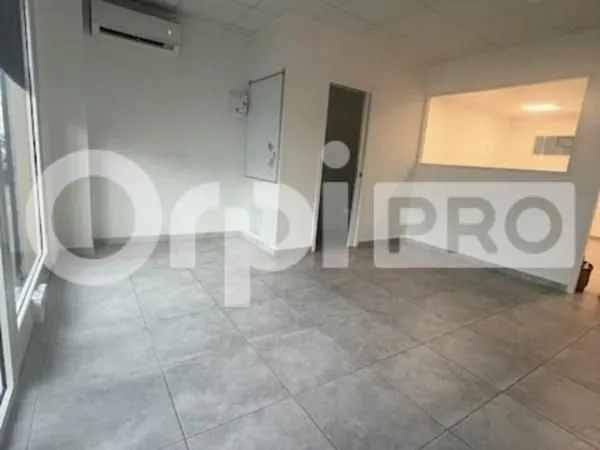 Local commercial 63 m²