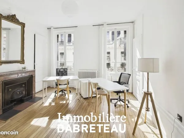 Bureaux 102 m² LYON