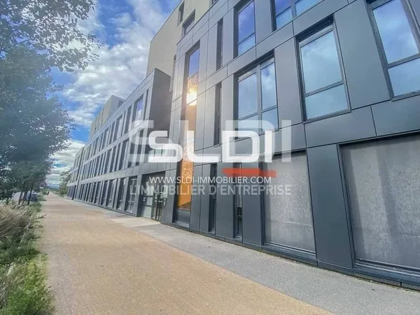 Bureaux 156 m²