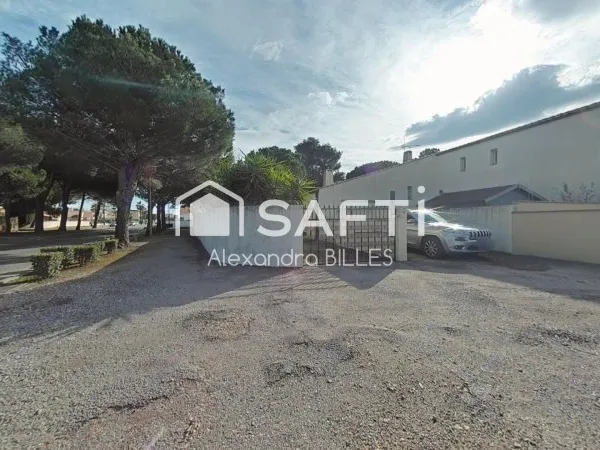 BIEN RARE SUR LE MARCHÉ - À 500 M DE LA PLAGE - PARCELLE EXCEPTIONNELLE DE PLUS DE 1100 M²