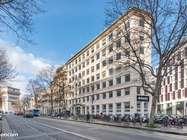 Bureau privé entièrement équipé pour 2 personnes à Paris, Spaces Etoile