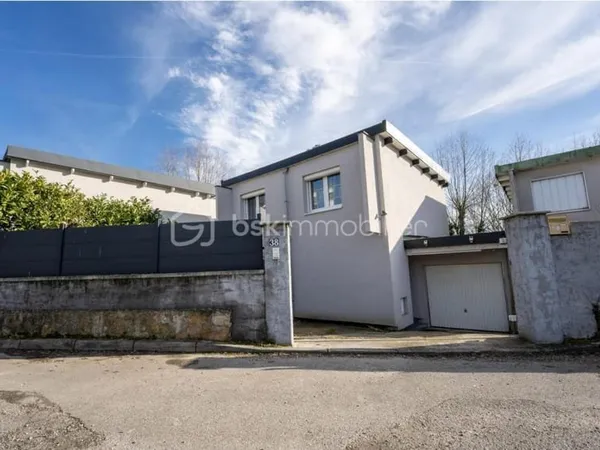 Maison 4 pièces avec jardin et garage