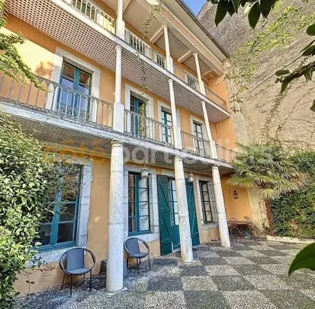 Maison 10 pièces 250 m²