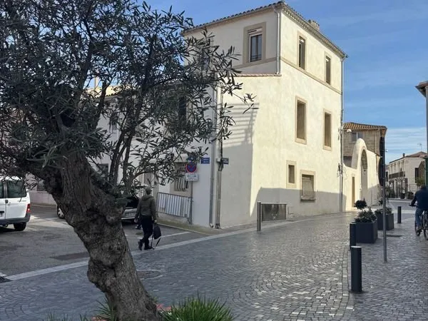A saisir PEROLS COEUR DE VILLAGE